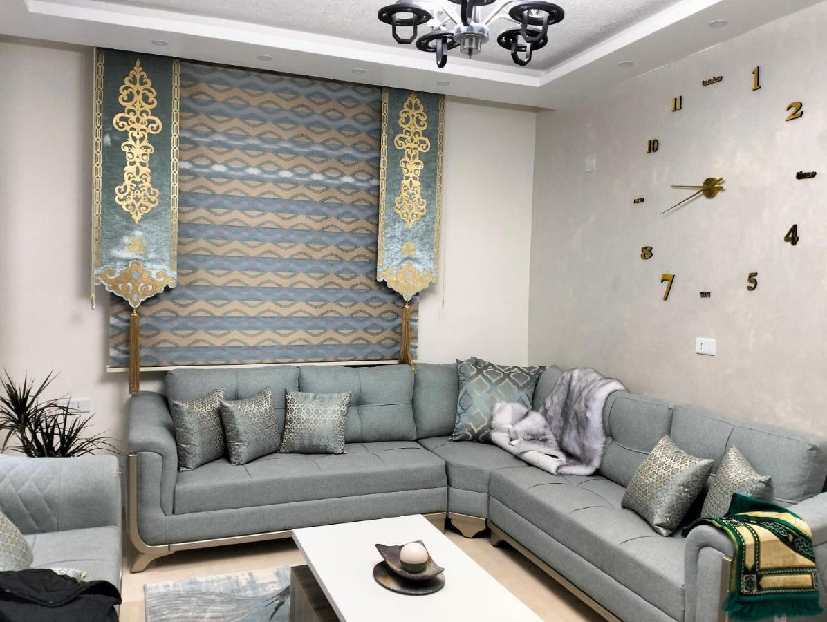 Guest House Karak Bagian luar foto